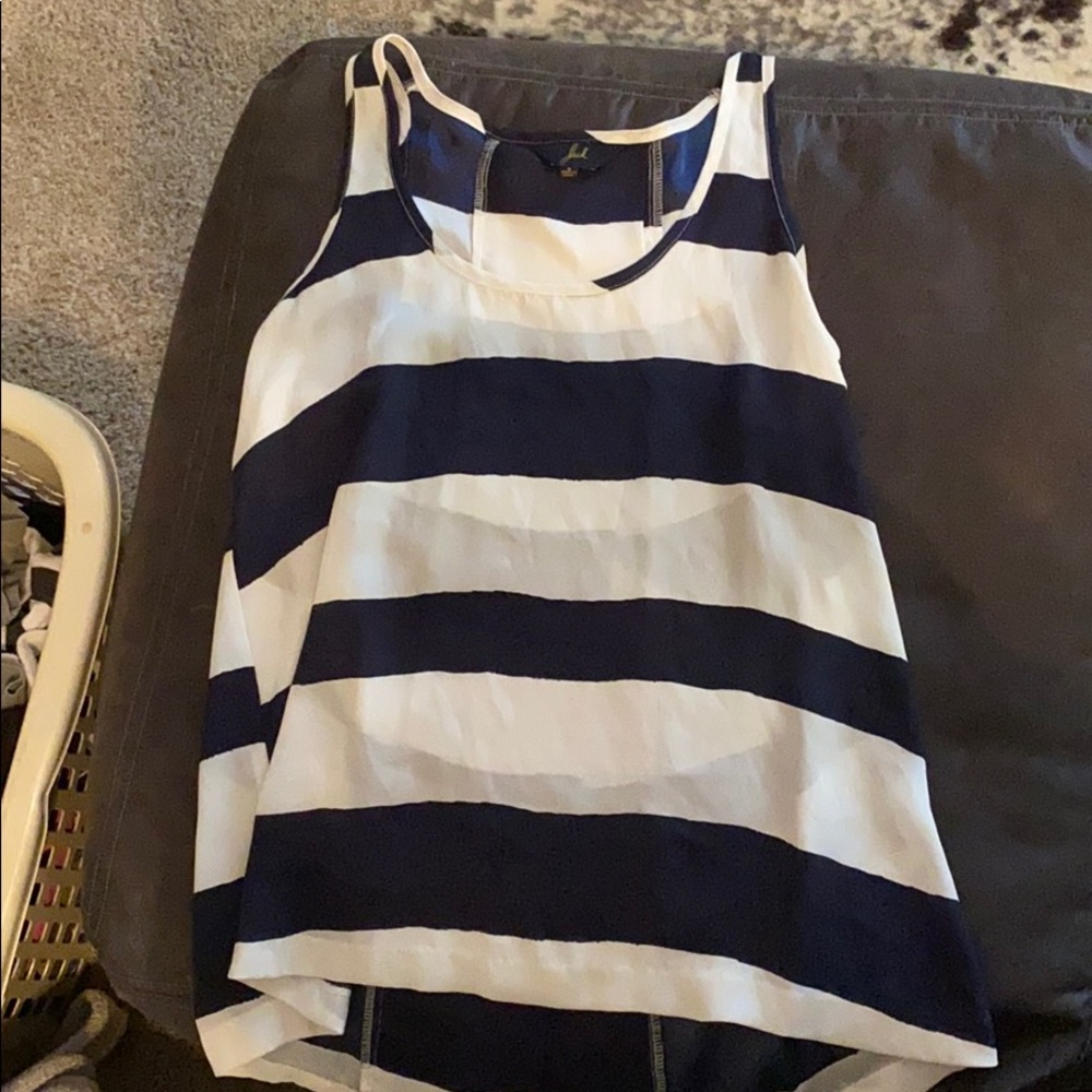 Sleeveless top